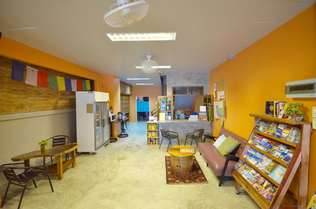 Nomad Hostel Krabi town Exterior foto
